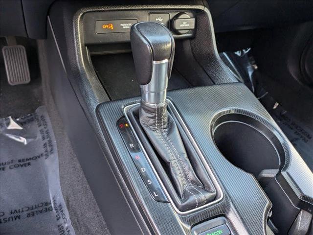 Photo of 2023 Platinum White Pearl Honda Civic