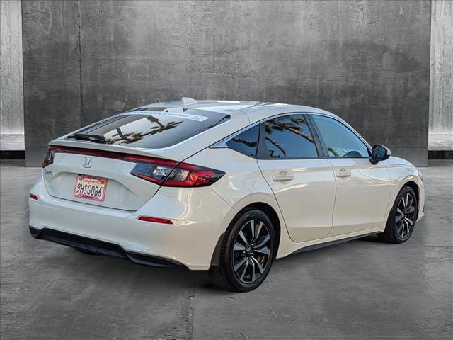 Photo of 2023 Platinum White Pearl Honda Civic