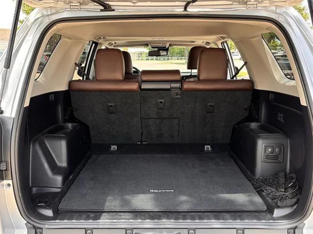 Photo of 2022 Classic Silver Toyota 4Runner