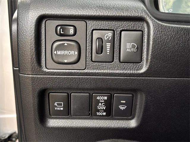 Photo of 2022 Classic Silver Toyota 4Runner