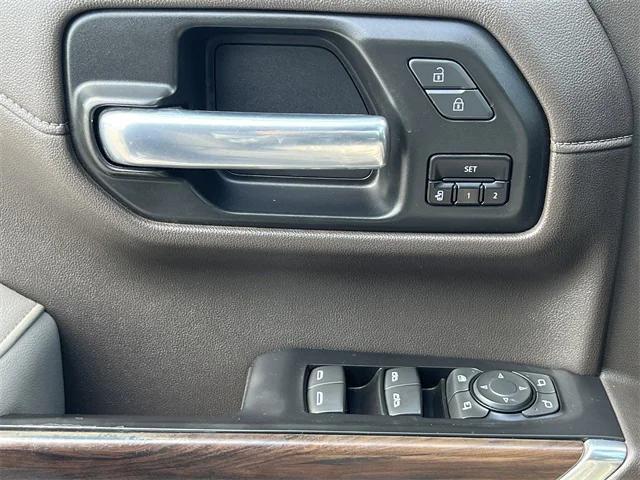 Photo of 2020 Onyx Black GMC Sierra 1500