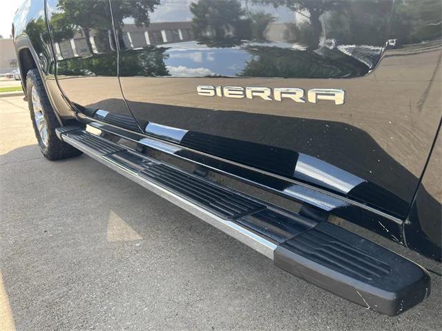 Photo of 2020 Onyx Black GMC Sierra 1500