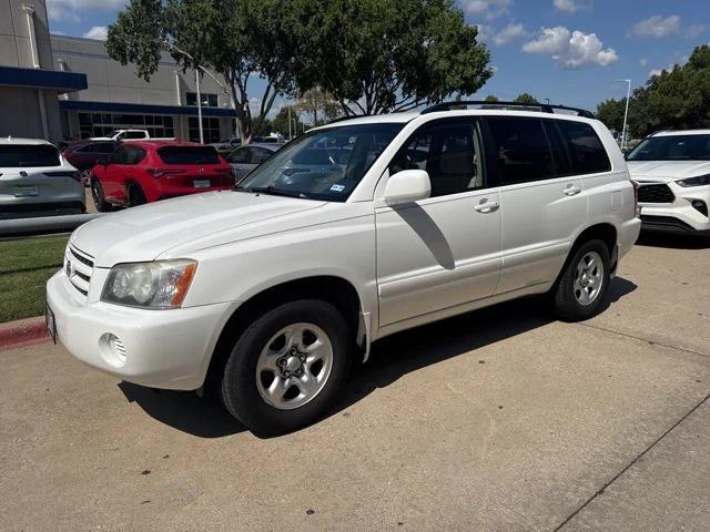 Photo of 2003 Super White Toyota Highlander