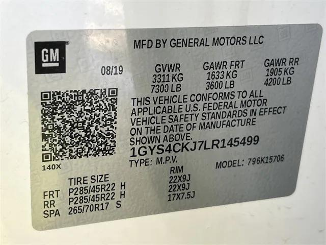 Photo of 2020 Crystal White Tricoat Cadillac Escalade