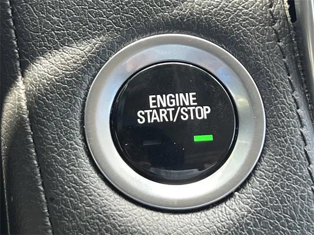 Photo of 2020 Crystal White Tricoat Cadillac Escalade