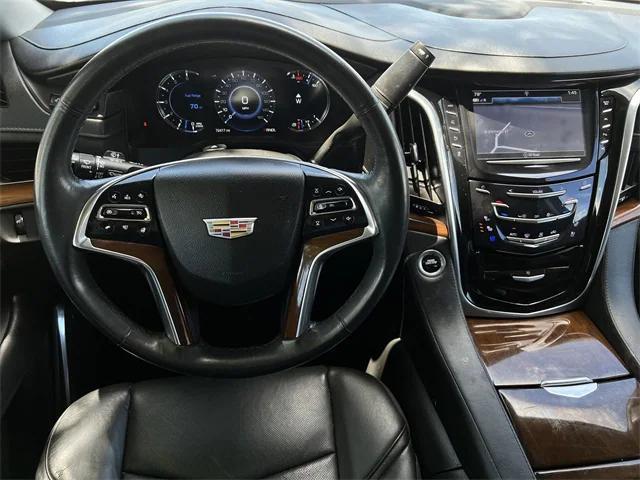 Photo of 2020 Crystal White Tricoat Cadillac Escalade