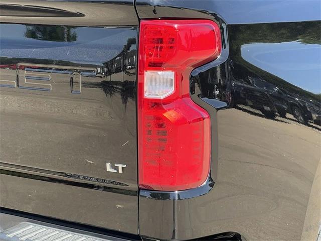 Photo of 2023 Black Chevrolet Silverado 1500