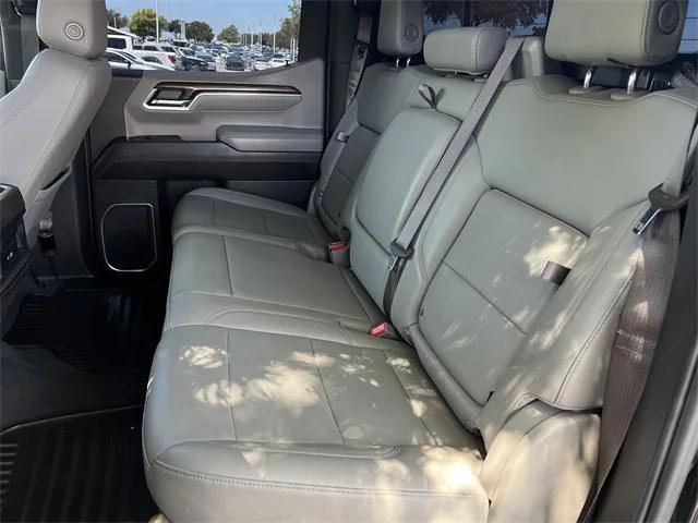 Photo of 2023 Black Chevrolet Silverado 1500