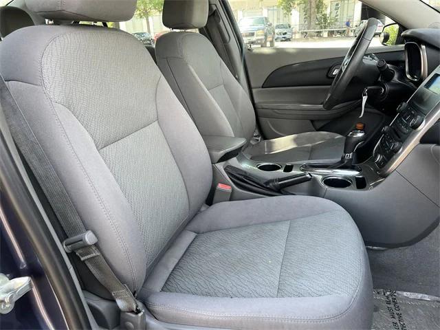 Photo of 2014 Atlantis Blue Metallic Chevrolet Malibu