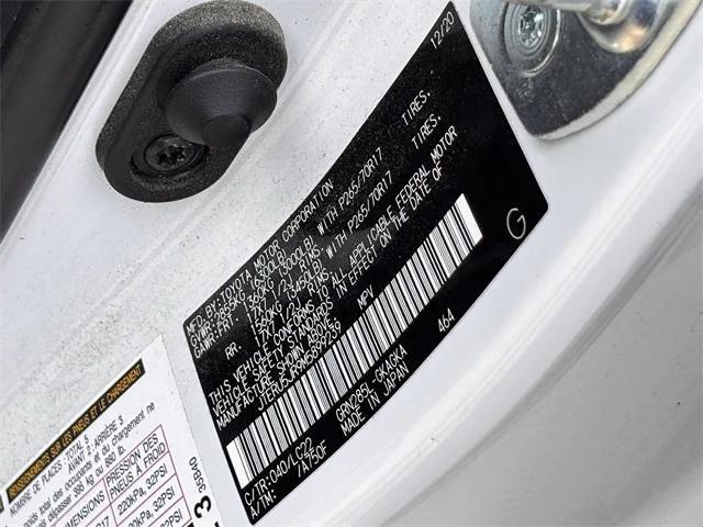Photo of 2021 Super White Toyota 4Runner