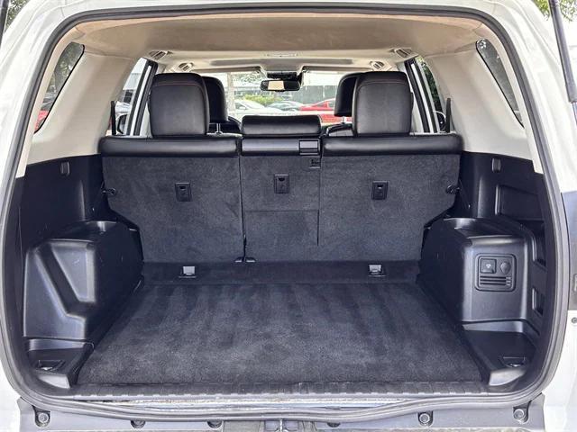 Photo of 2021 Super White Toyota 4Runner