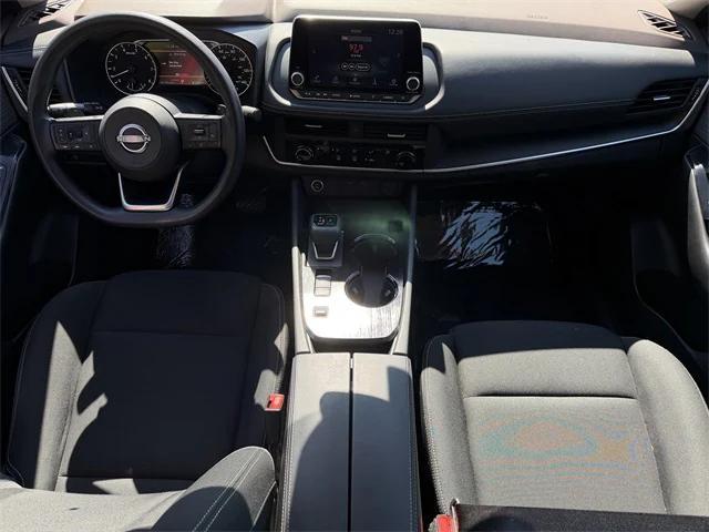 Photo of 2023 Scarlet Ember Tintcoat Nissan Rogue