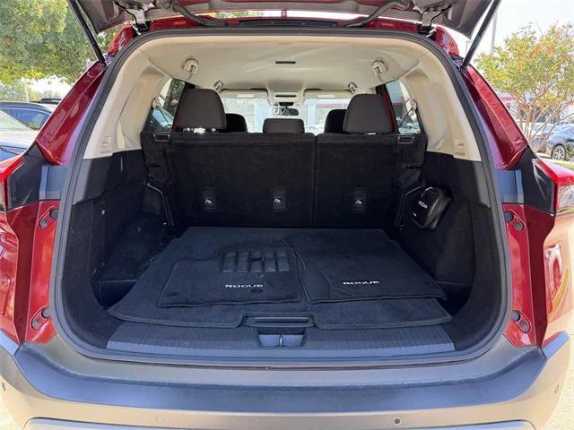Photo of 2023 Scarlet Ember Tintcoat Nissan Rogue