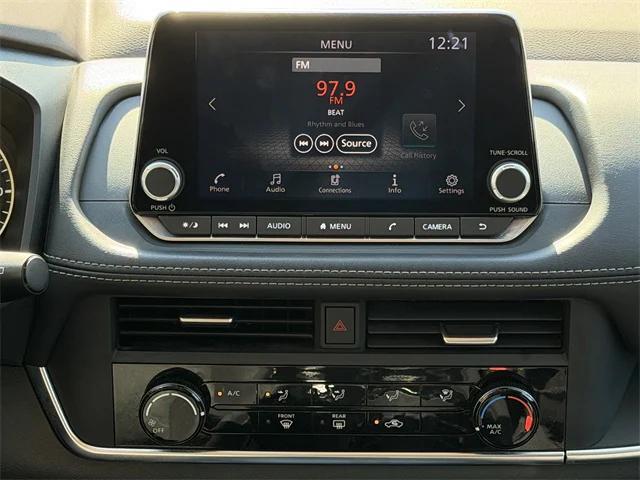 Photo of 2023 Scarlet Ember Tintcoat Nissan Rogue