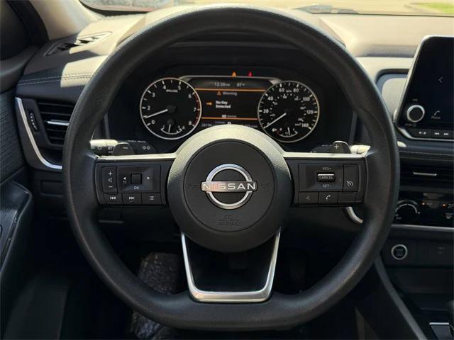 Photo of 2023 Scarlet Ember Tintcoat Nissan Rogue