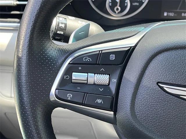 Photo of 2025 Vik Black Genesis G70
