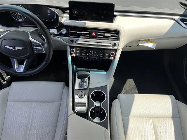 Photo of 2025 Vik Black Genesis G70