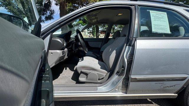 Photo of 2002 Platinum Silver Metallic Subaru Outback