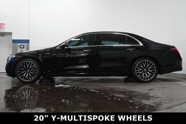 Photo of 2024 Black Mercedes-Benz S-Class