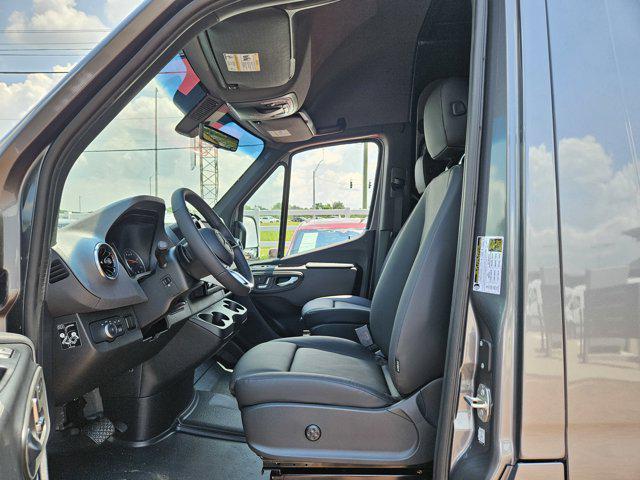 Photo of 2025 Gray Mercedes-Benz Sprinter 2500
