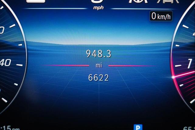 Photo of 2025 Polar White Mercedes-Benz CLE 300