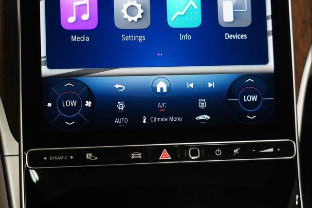 Photo of 2025 Polar White Mercedes-Benz CLE 300