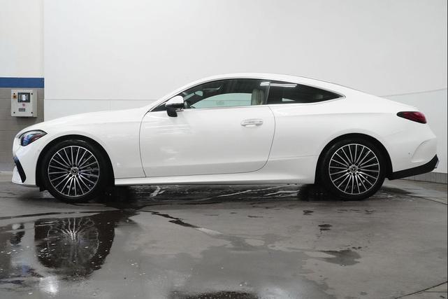 Photo of 2025 Polar White Mercedes-Benz CLE 300