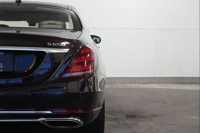 Photo of 2019 Ruby Black Metallic Mercedes-Benz Maybach S 650