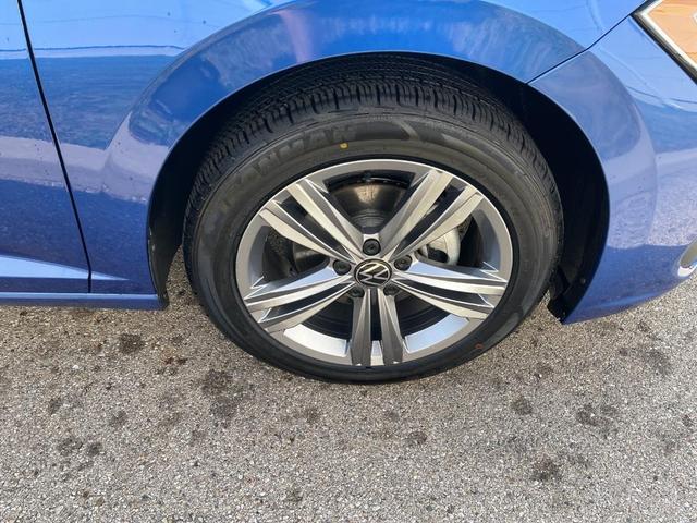 Photo of 2024 Rising Blue Metallic Volkswagen Jetta