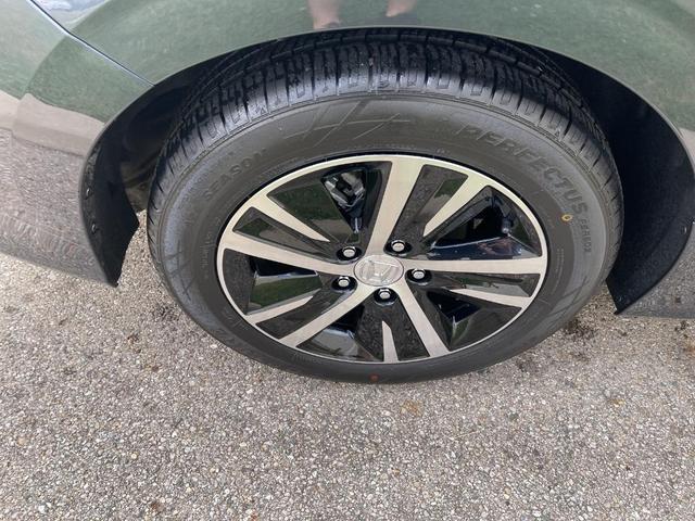 Photo of 2024 Meteorite Gray Metallic Honda Civic