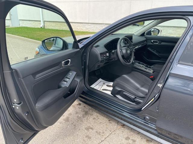 Photo of 2024 Meteorite Gray Metallic Honda Civic
