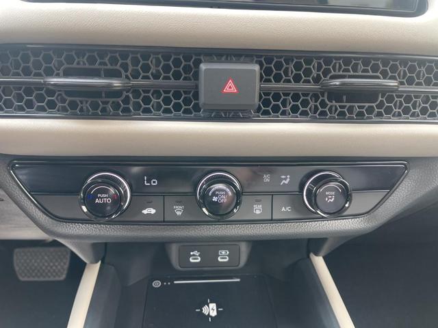Photo of 2026 Pearl Honda HR-V