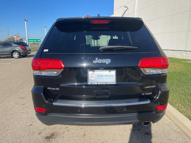 Photo of 2019 Diamond Black Jeep Grand Cherokee
