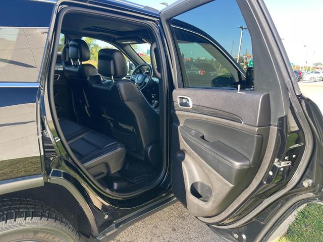 Photo of 2019 Diamond Black Jeep Grand Cherokee