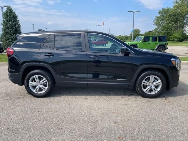Photo of 2023 Ebony Twilight Metallic GMC Terrain