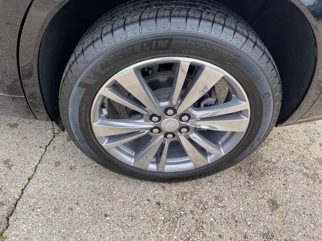 Photo of 2025 Stellar Black Metallic Cadillac XT6