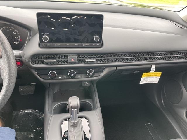 Photo of 2025 Crystal Black Pearl Honda HR-V