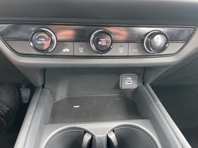 Photo of 2025 Crystal Black Pearl Honda HR-V