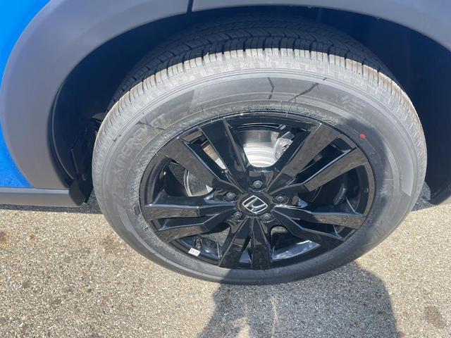 Photo of 2026 Boost Blue Pearl Honda HR-V