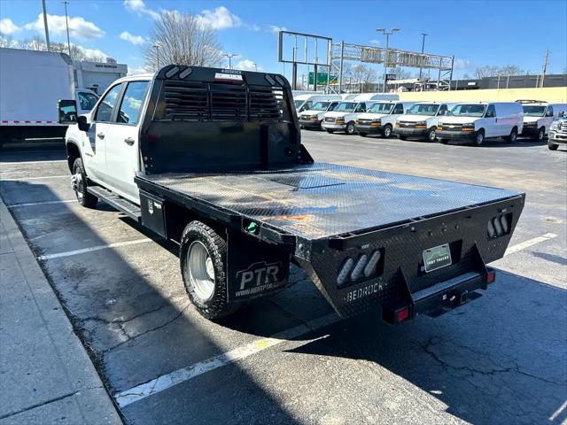 Photo of 2024 Summit White Chevrolet Silverado 3500
