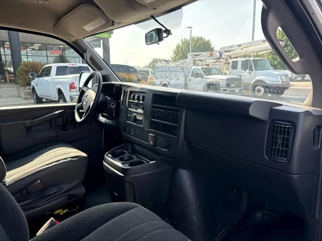 Photo of 2023 Summit White GMC Savana 2500