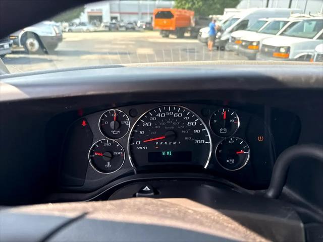 Photo of 2023 Summit White GMC Savana 2500
