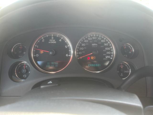 Photo of 2007 black Chevrolet Avalanche