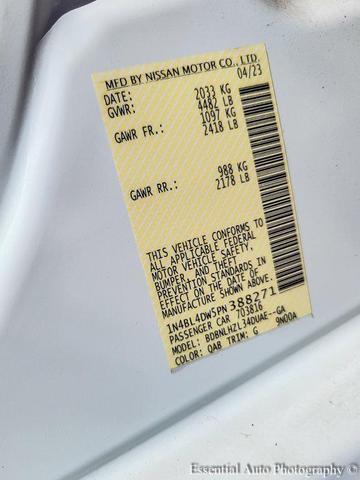 Photo of 2023 Pearl White Tricoat Nissan Altima