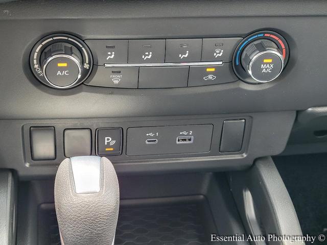Photo of 2025 Glacier White Nissan Frontier