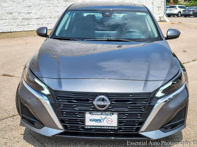 Photo of 2025 Gun Metallic Nissan Altima