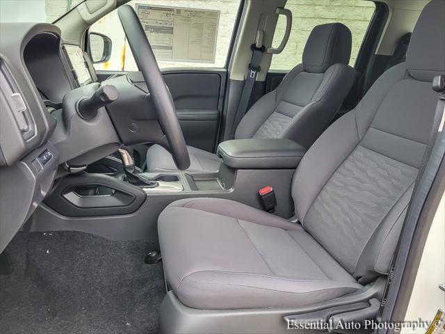 Photo of 2025 Glacier White Nissan Frontier