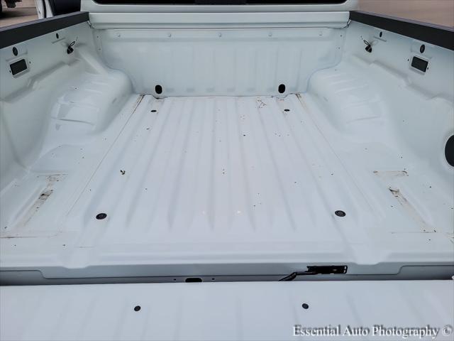 Photo of 2025 Glacier White Nissan Frontier