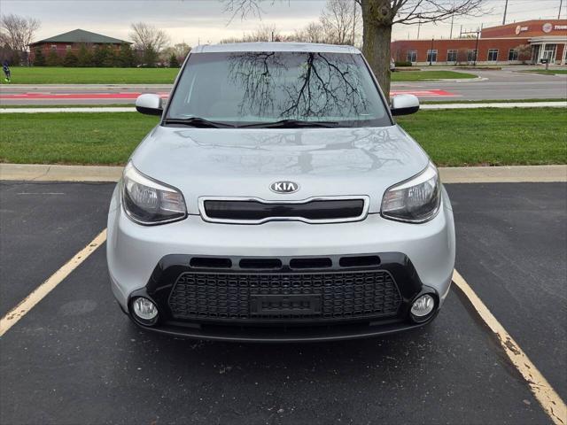Photo of 2016 Titanium Gray Kia Soul