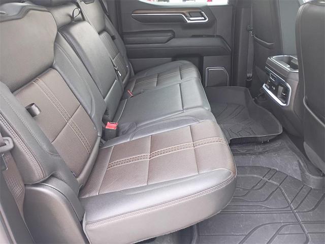 Photo of 2024 Iridescent Pearl Tricoat Chevrolet Silverado 1500